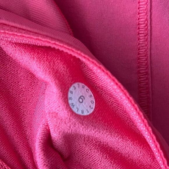 Lululemon Oxygen Bra & Pace Rival Skirt 13” Set – Hot Pink – Size 6 - Picture 16 of 16